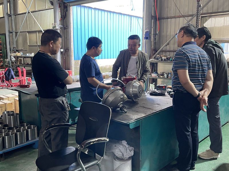 無極牽引車試驗(yàn)臺